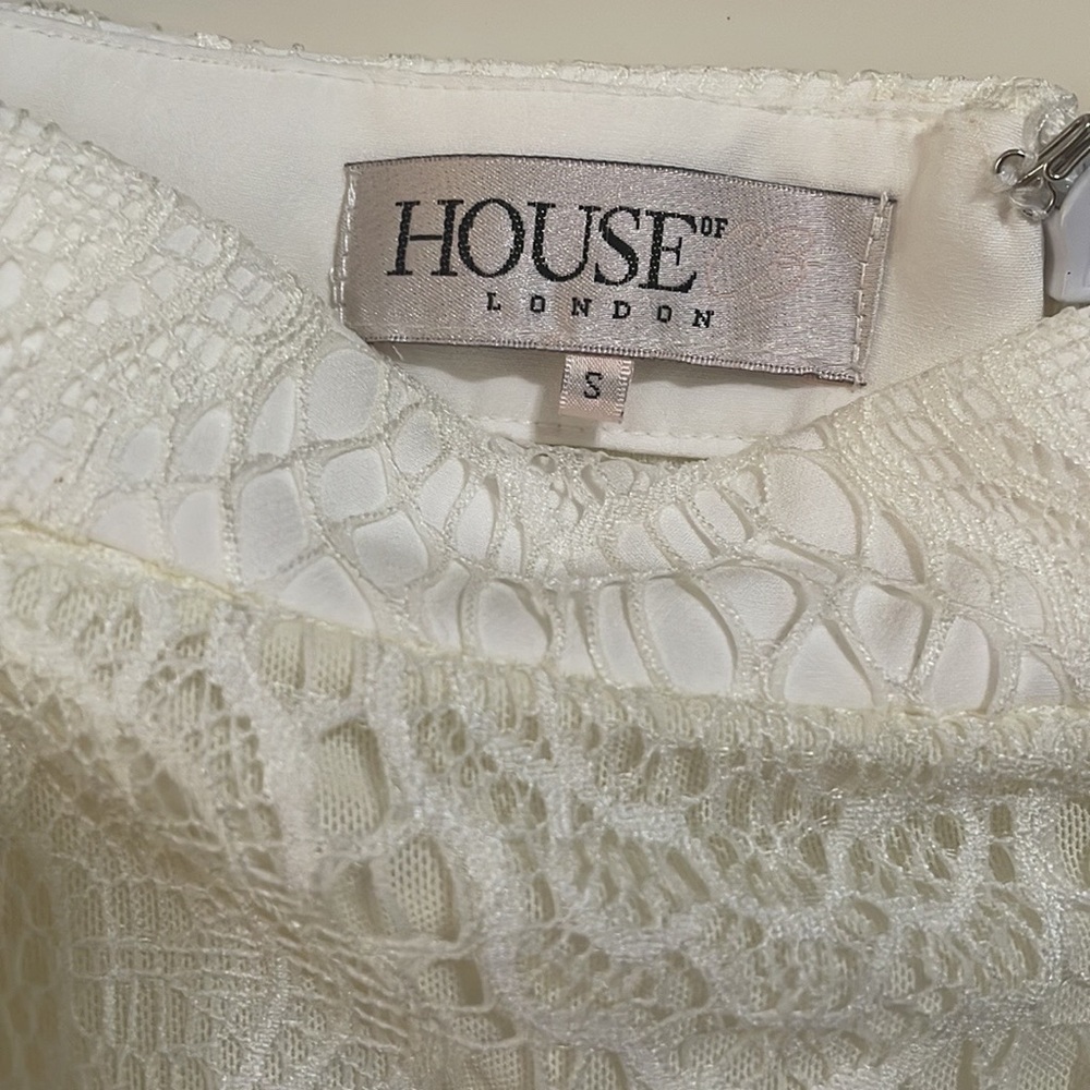 Cream Midi Pencil Skirt with Slit for Cocktail Events - Picture 5 of 5